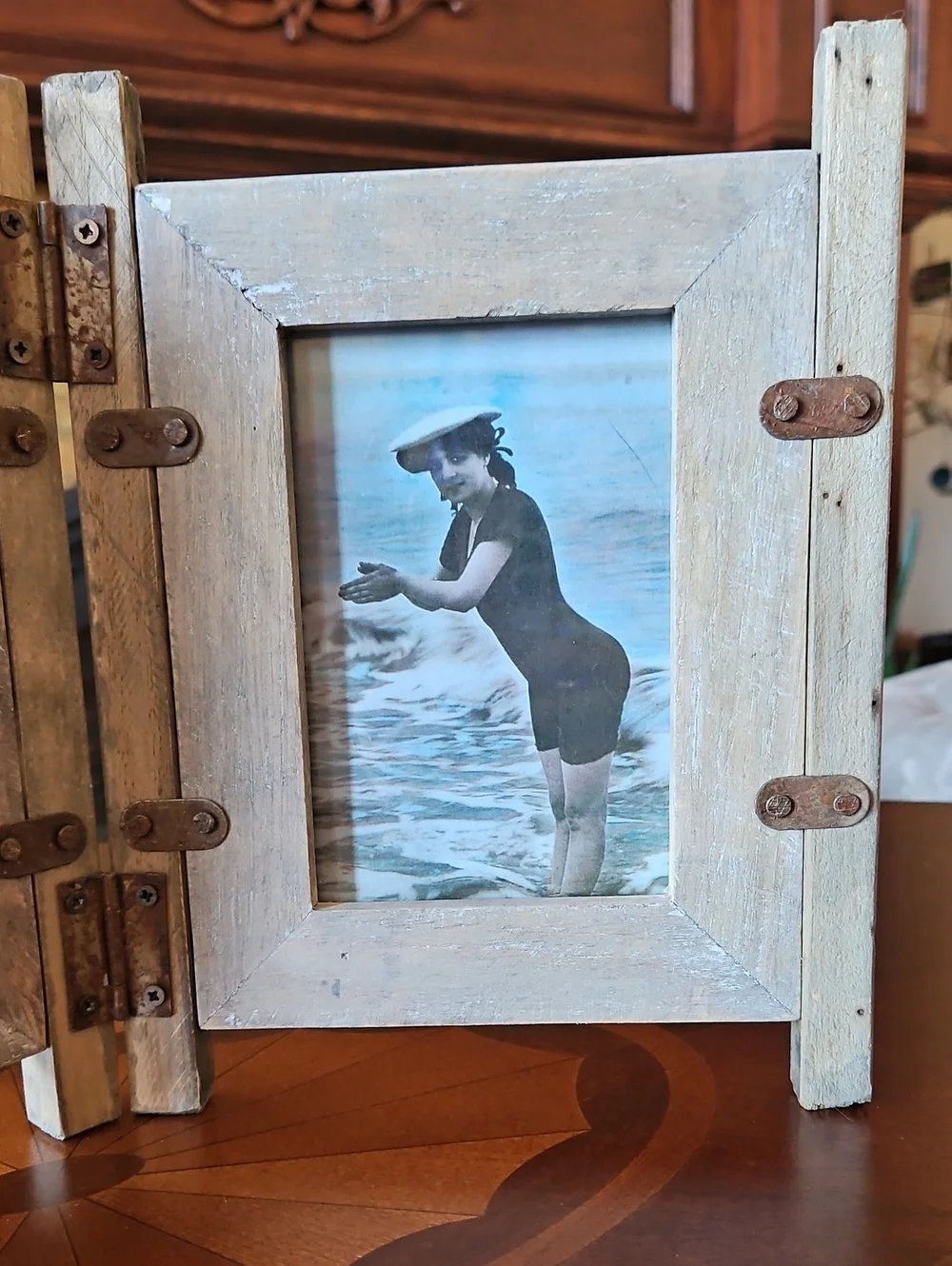 Vintage Rustic Distressed Weathered Wood Triple Hinged Picture Frame